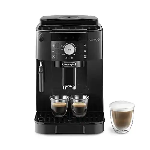 Kaffeevollautomat mit Milchaufschäumdüse für Cappuccino