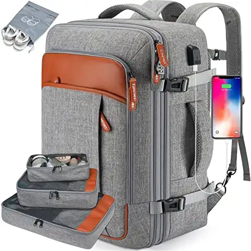 Handgepäck-Rucksack mit 4 Packwürfeln und für 17